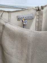 Load image into Gallery viewer, 90s Anne Klein Taupe Floral Embroidered Midi Skirt
