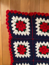 Load image into Gallery viewer, Vintage Handmade Navy Crochet Rose Blanket
