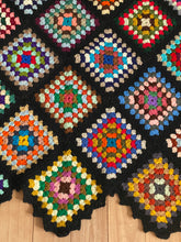Load image into Gallery viewer, Vintage Handmade Crochet Granny Square Zig Zag Blanket
