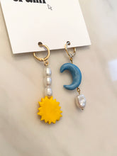 Load image into Gallery viewer, SOL &amp; YAREACH EARRINGS
