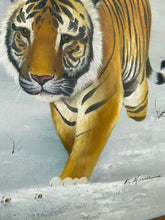 Load image into Gallery viewer, Tiger in Snow Oil Painting
